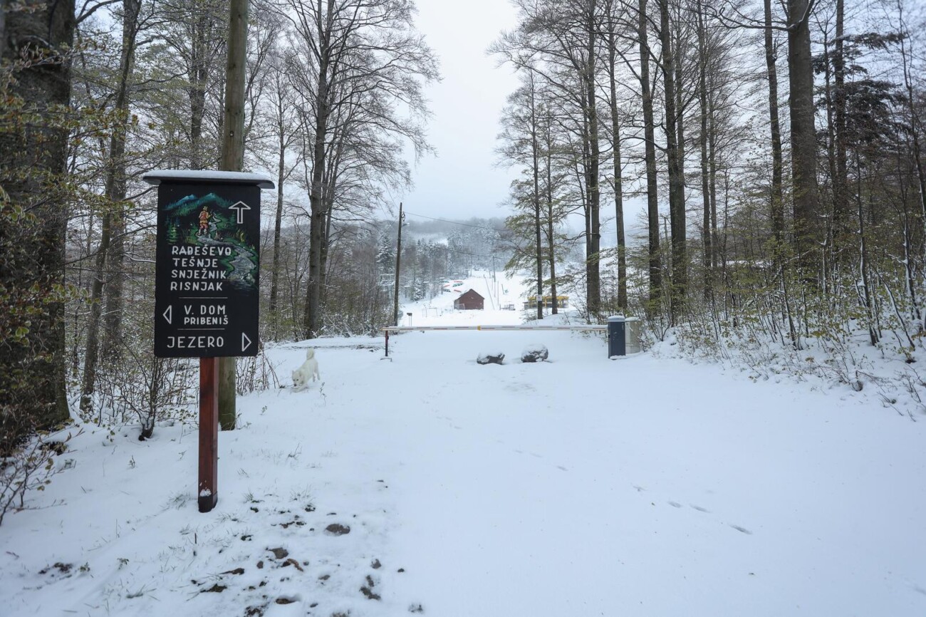 Snijeg zabijelio Platak Snijeg zabijelio Platak