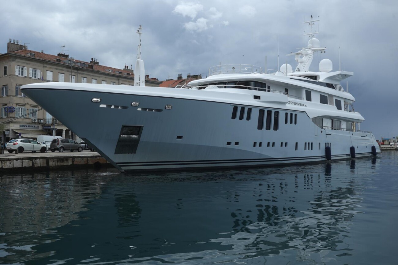 Jahta Odessa II, u vlasništvu milijardera Lena Blavatnika, privezana je u riječkoj luci Jahta Odessa II, u vlasništvu milijardera Lena Blavatnika, privezana je u riječkoj luci