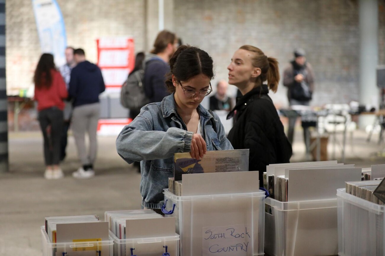 Rijeka: Sajam ploča i buvljak u Exportdrvu Rijeka: Sajam ploča i buvljak u Exportdrvu