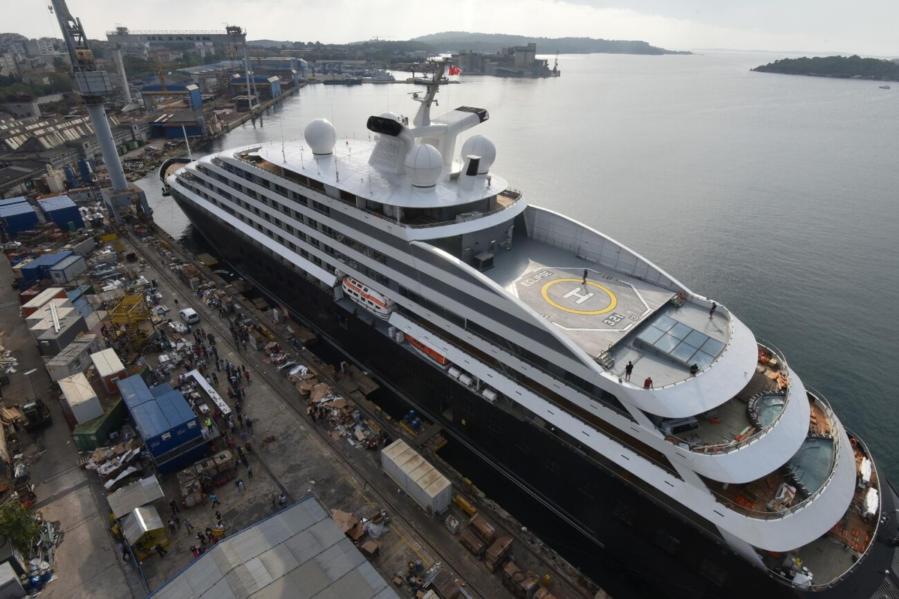 Luksuzni polarni kruzer Scenic Eclipse napustio posrnulo brodogradilište u Puli Luksuzni polarni kruzer Scenic Eclipse napustio posrnulo brodogradilište u Puli