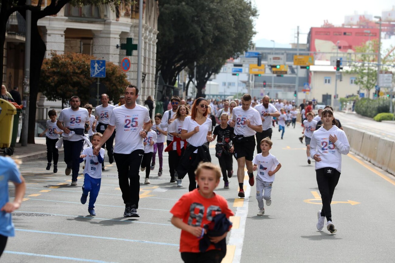 Rijeka: Uli?na utrka Homo si te? Rijeka: Uli?na utrka Homo si te?
