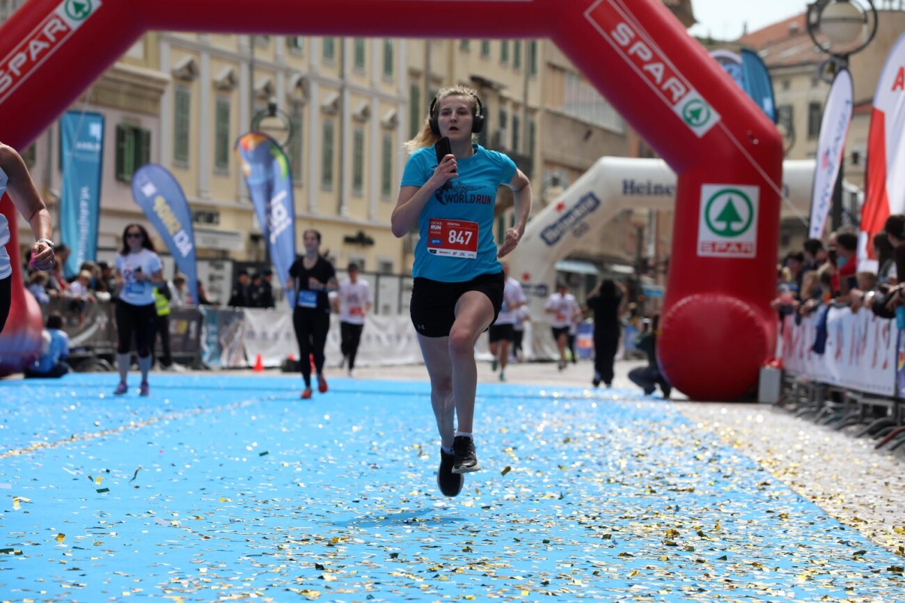 Rijeka: Uli?na utrka Homo si te? Rijeka: Uli?na utrka Homo si te?