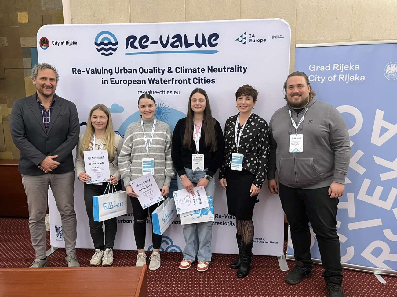 Poslovni-izazov-drugo-mjesto Poslovni-izazov-drugo-mjesto