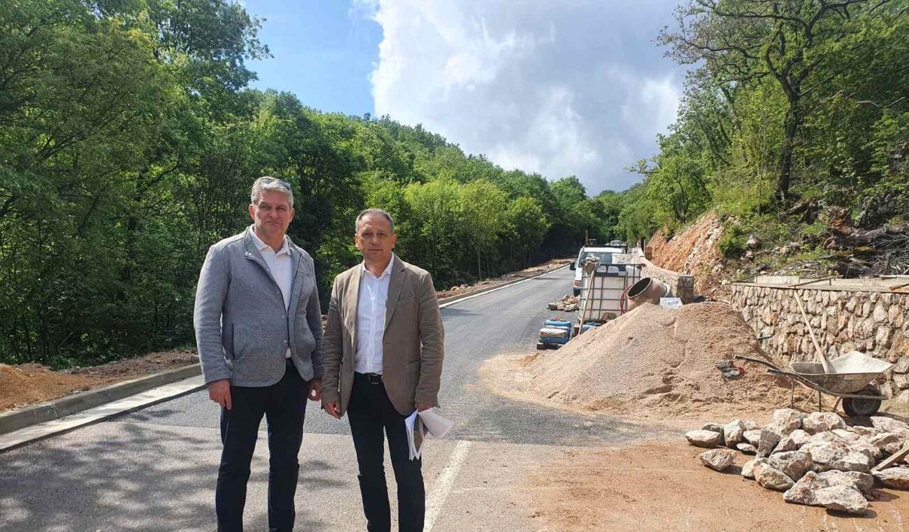 Vrbnik-radovi-ceste Vrbnik-radovi-ceste