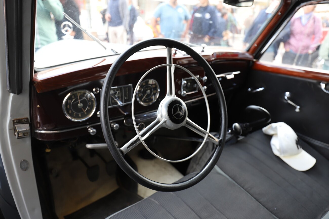 28.-međunarodni-susret-povijesnih-automobila-3 28.-međunarodni-susret-povijesnih-automobila-3