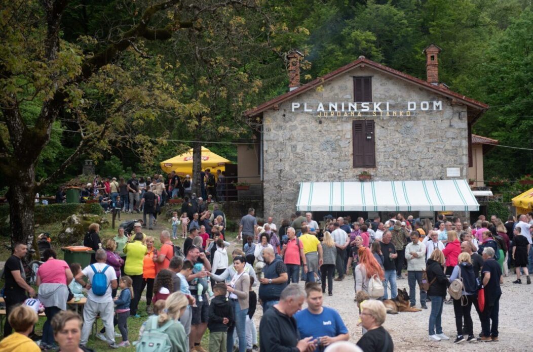 Lisina_0448 Lisina_0448