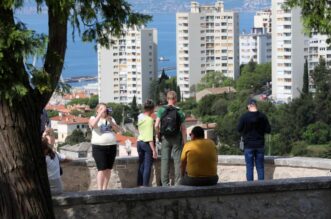 Rijeka: Mnogobrojni turisti posjećuju Trsatsku gradinu