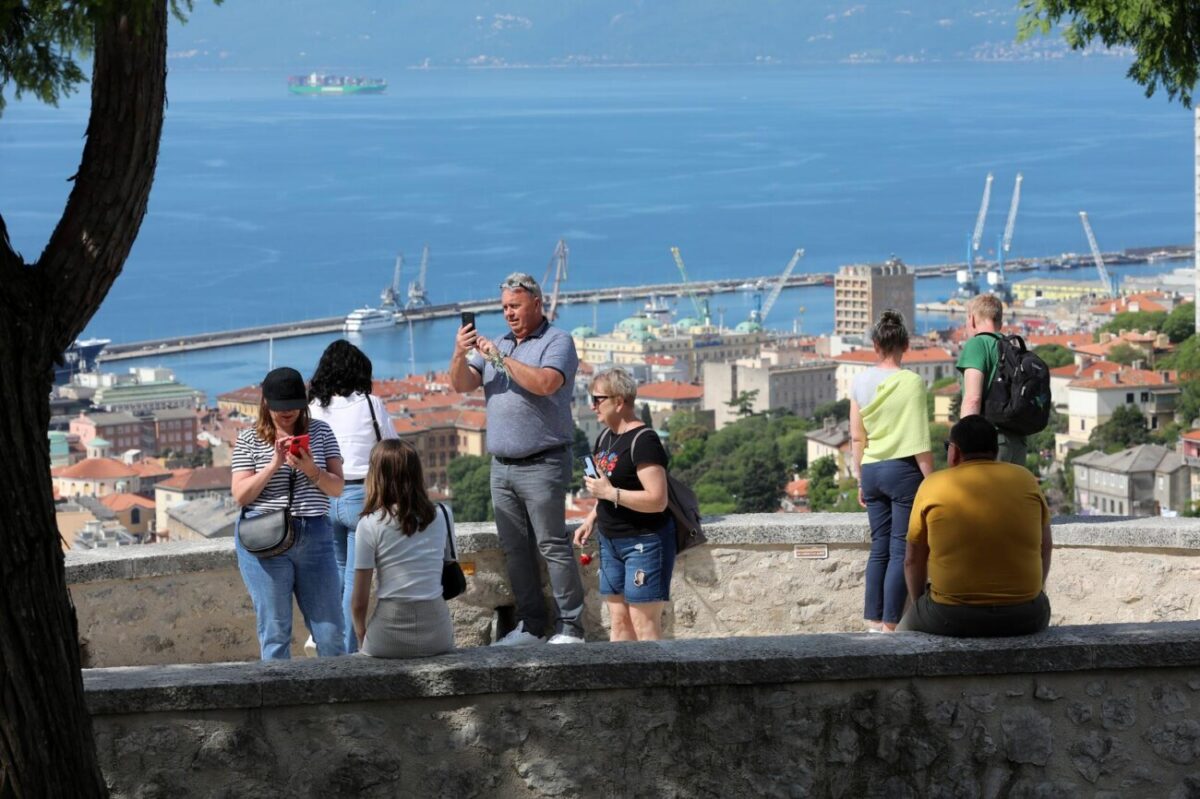 Rijeka: Mnogobrojni turisti posjećuju Trsatsku gradinu