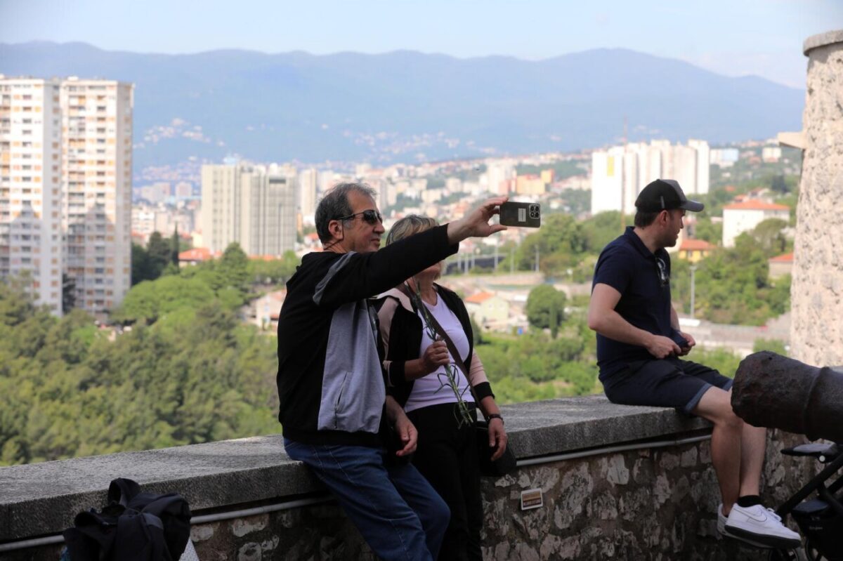 Rijeka: Mnogobrojni turisti posjećuju Trsatsku gradinu