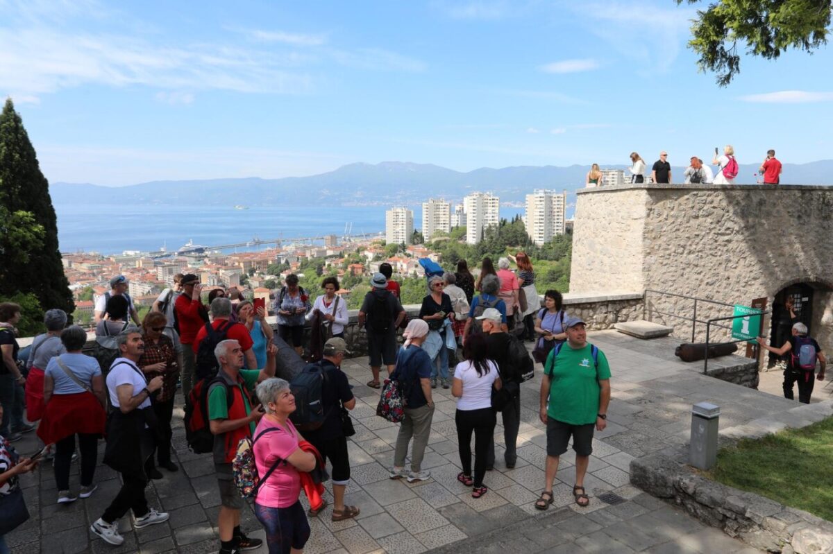 Rijeka: Mnogobrojni turisti posjećuju Trsatsku gradinu