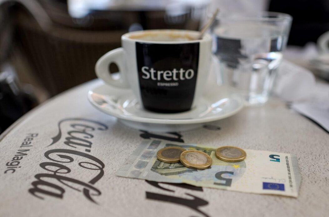 Zadar: S prvim danom nove godine konobaru se može ostaviti napojnica i putem kartice