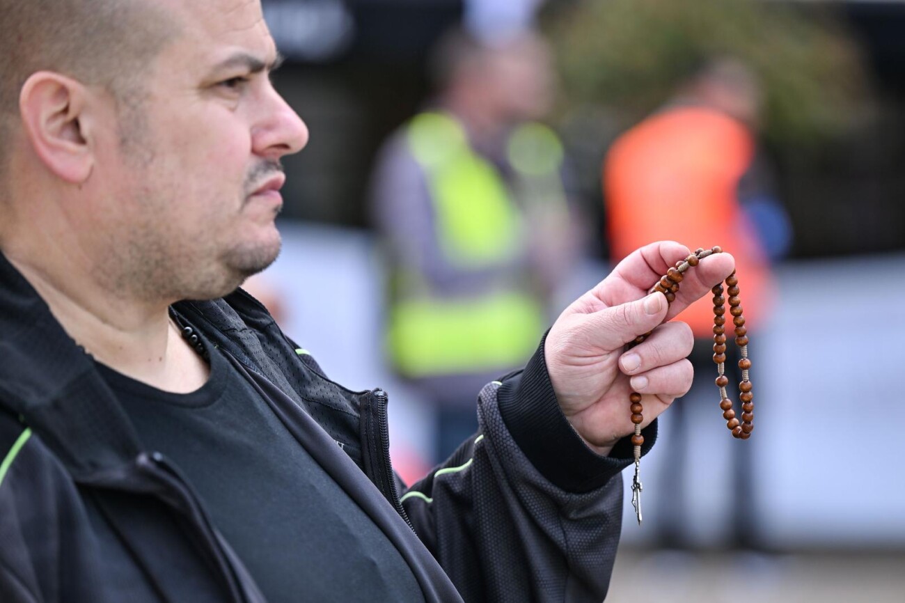 Zagreb: Održana muška molitva krunice na Trgu bana Josipa Jelačića Zagreb: Održana muška molitva krunice na Trgu bana Josipa Jelačića