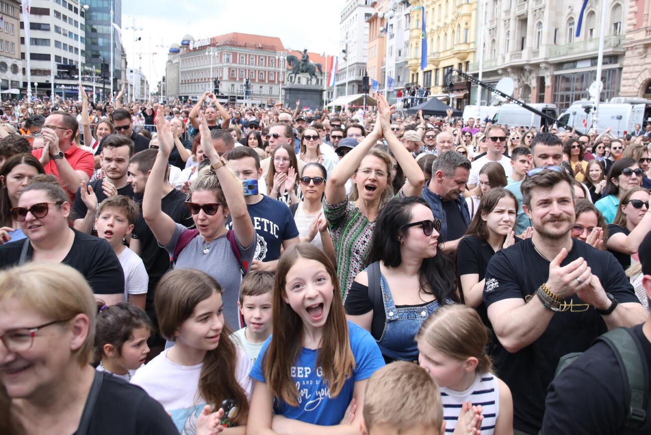 Zagreb: Trg je spreman za doček Babay Lasagne
