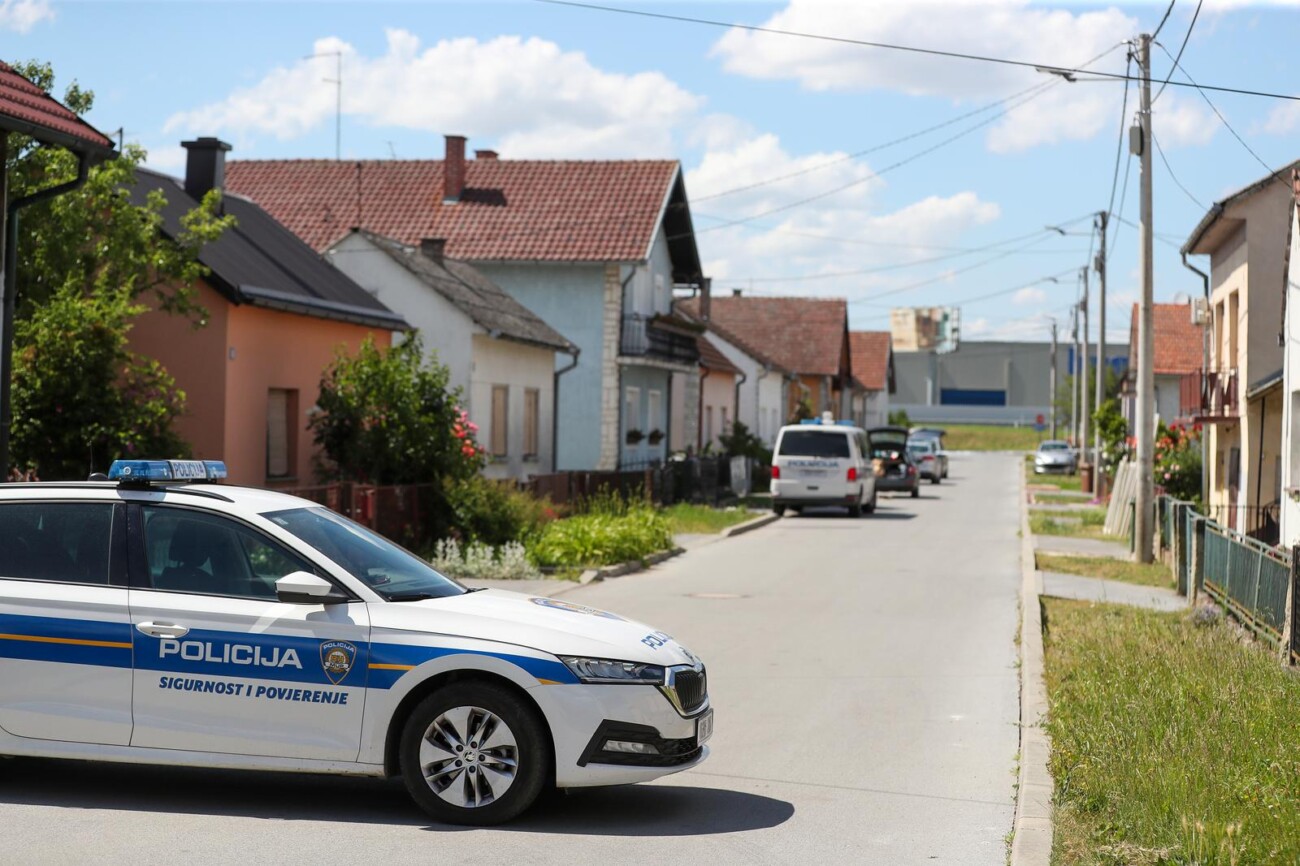 Bjelovar: Muškarac ubio jednu ženu, drugu teško ozlijedio pa počinio samoubojstvo Bjelovar: Muškarac ubio jednu ženu, drugu teško ozlijedio pa počinio samoubojstvo