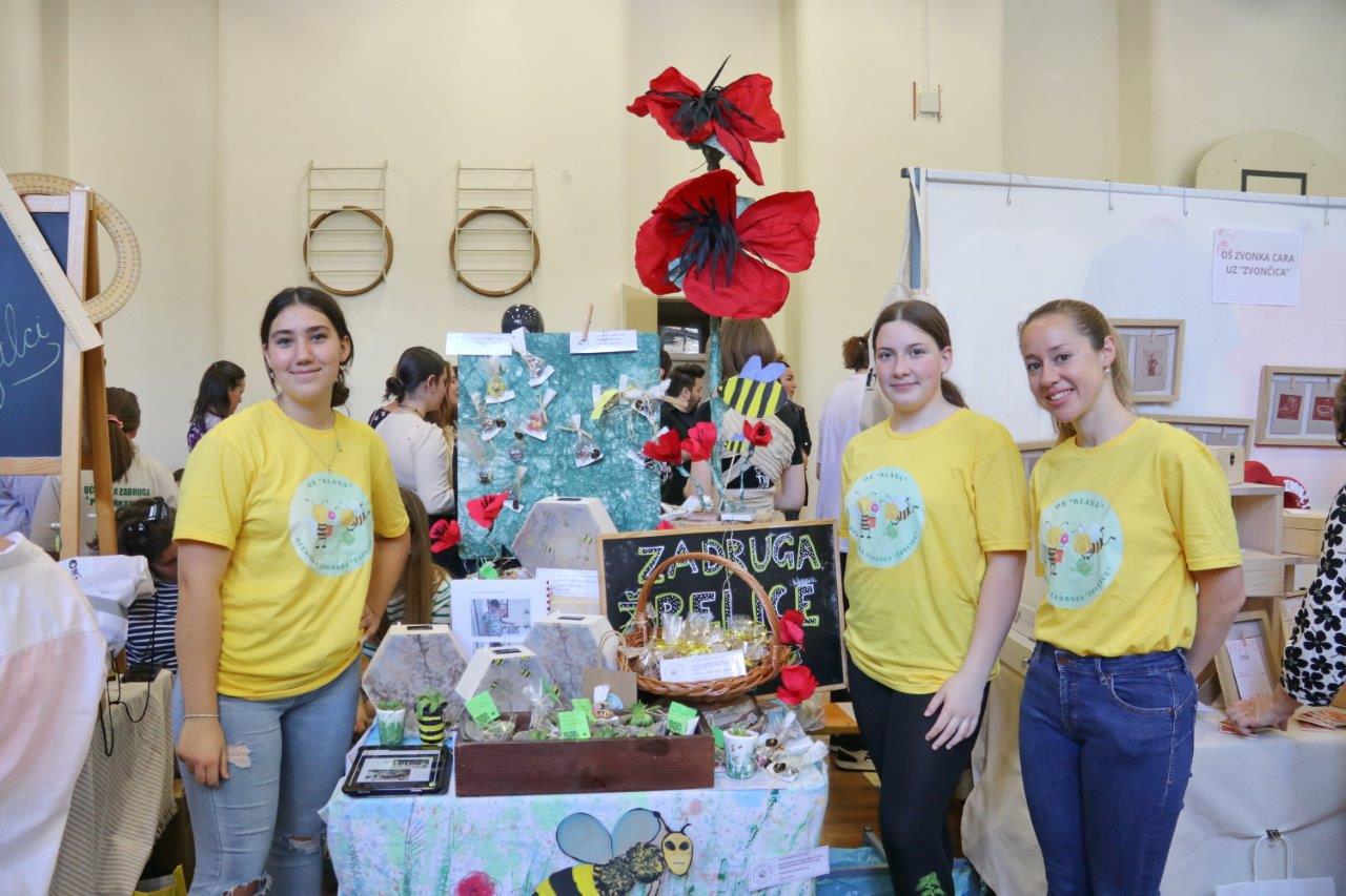 Team-work-days-22 Team-work-days-22