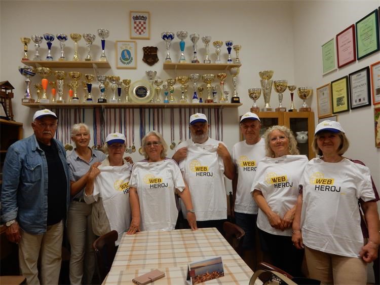 Web heroj (3) Web heroj (3)