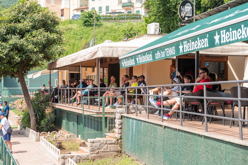 ischltenis007 ischltenis007