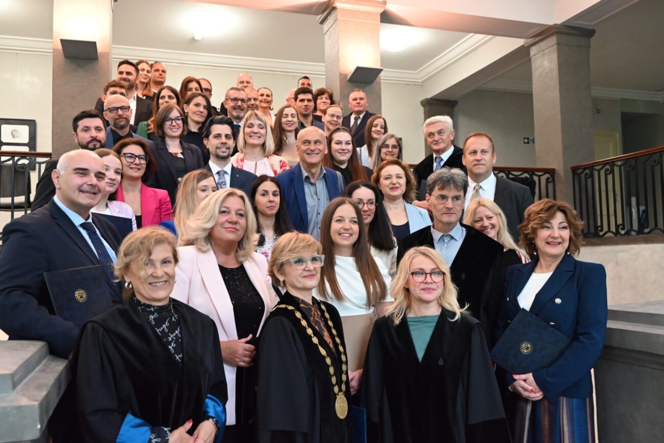 uniri priznanja (2) uniri priznanja (2)