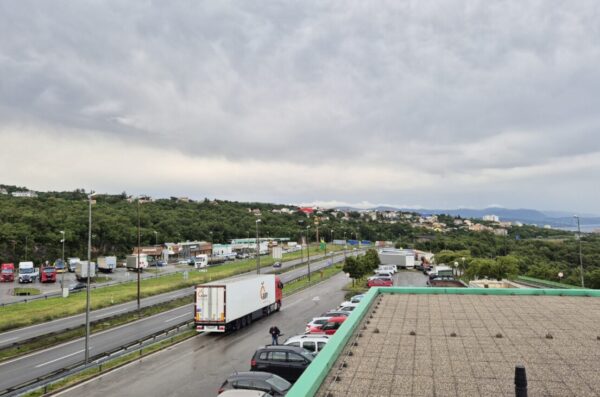 vrata jadrana 112 vrata jadrana 112