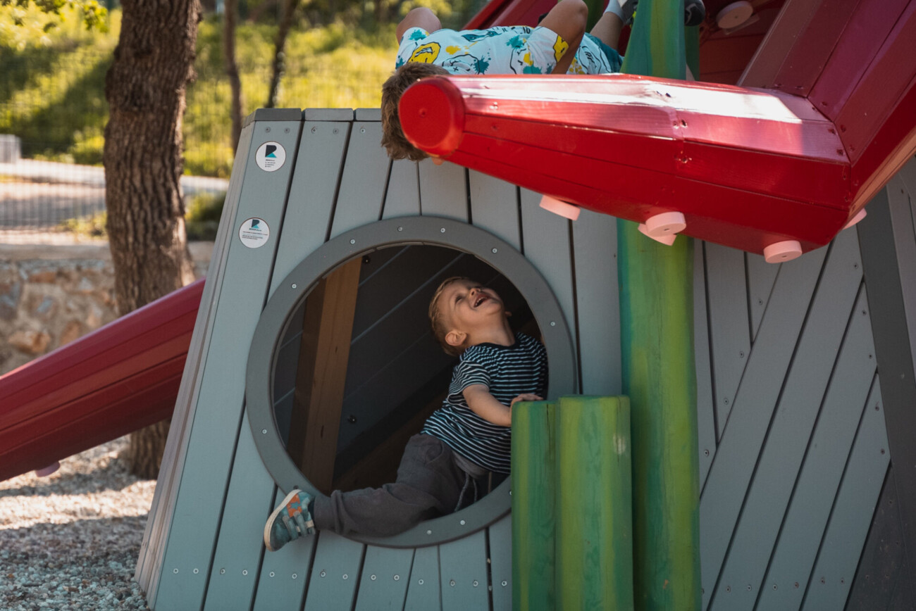 Hobotnica na kopnu_tematsko dječje igralište_kamp Glavotok_proizvođač Redox-10 Hobotnica na kopnu_tematsko dječje igralište_kamp Glavotok_proizvođač Redox-10