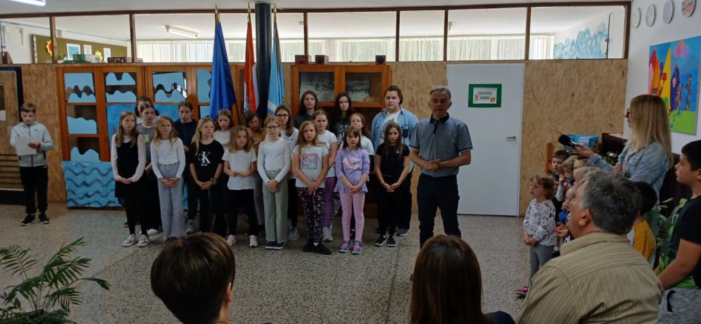 IMG-16f05a47a9d96aaf29ae819773b66f12-V-1024×473