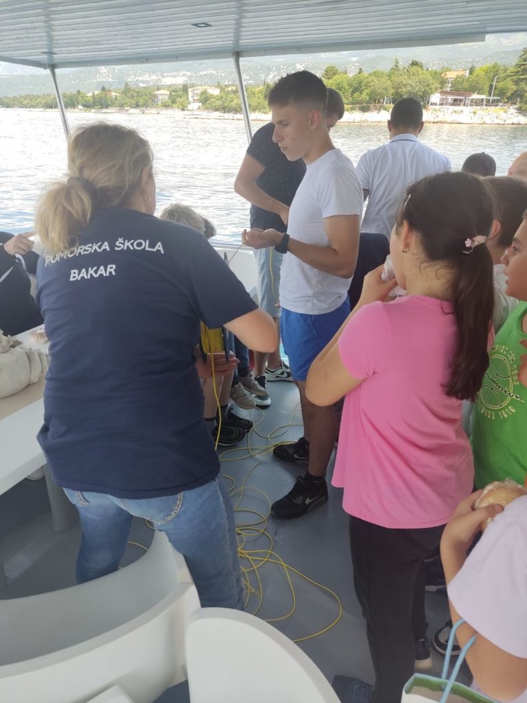 IMG-1a070ebcb6f965732b98d803039aab71-V-768×1024 IMG-1a070ebcb6f965732b98d803039aab71-V-768×1024