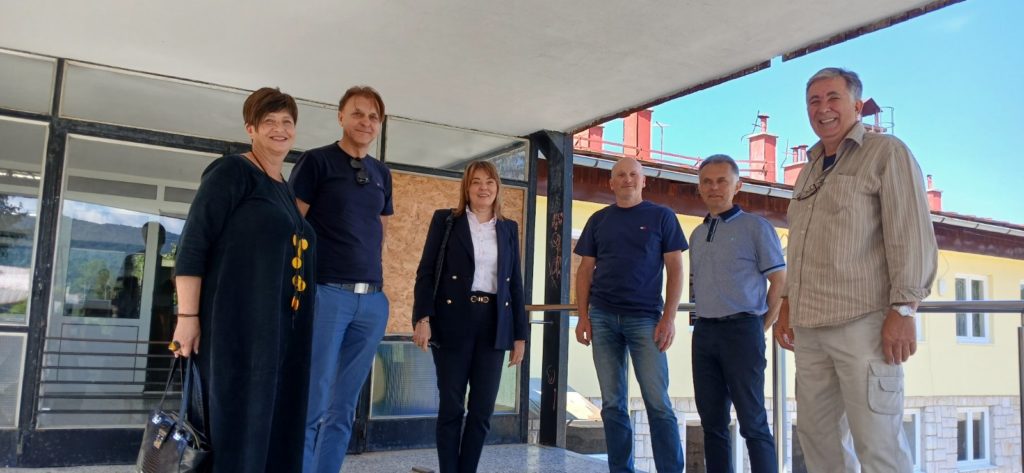 IMG-3c3b252765a53287acecbabece31ec6b-V-1024×473