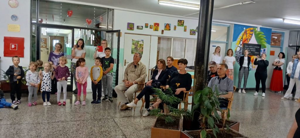 IMG-82d8c859eaea7f34ca46244ac0c6ce6f-V-1024×473