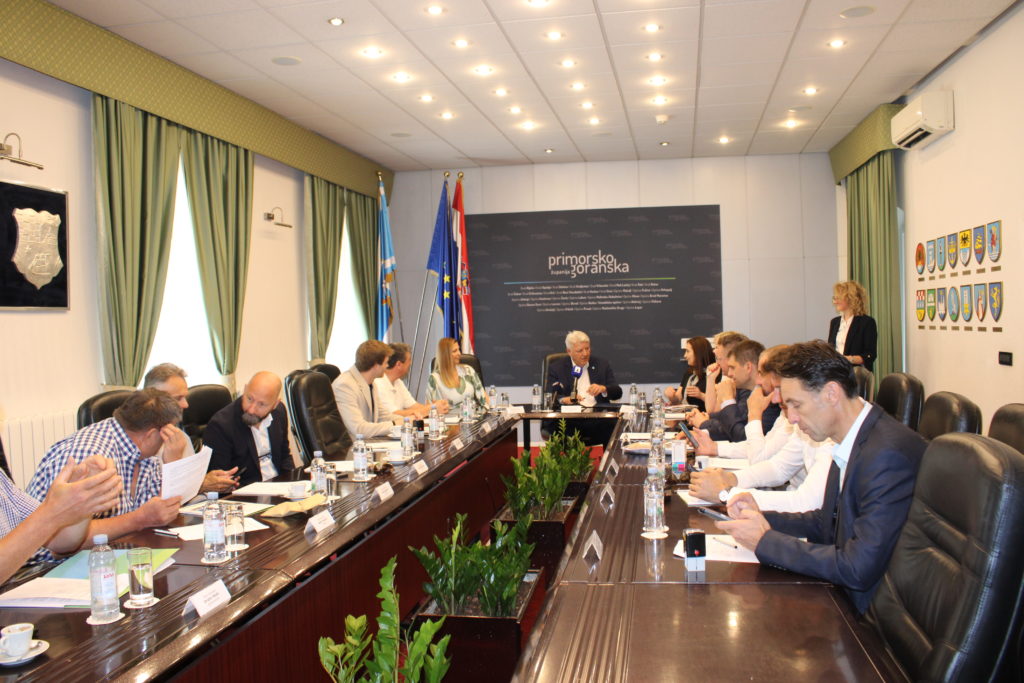 IMG_9845-1024×683 IMG_9845-1024×683