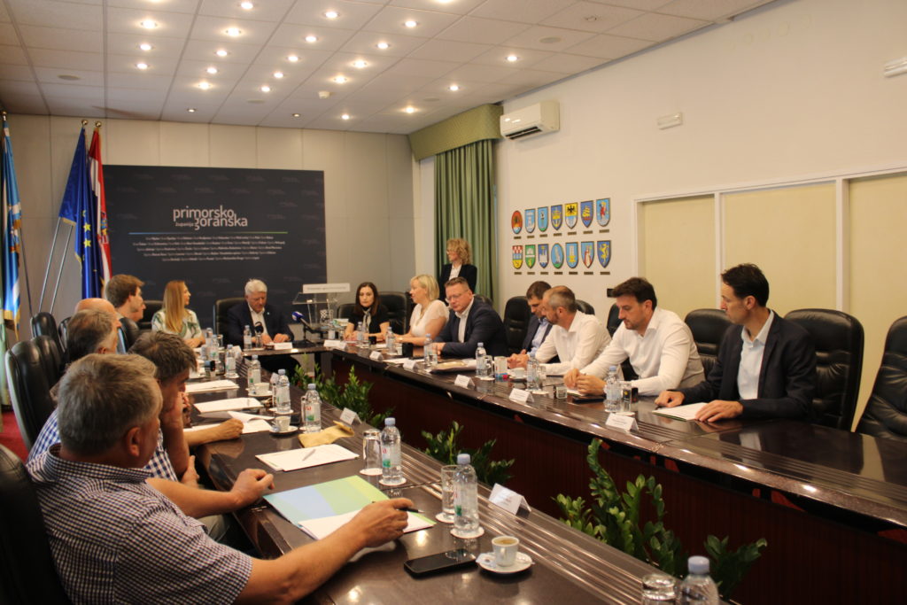 IMG_9856-1024×683 IMG_9856-1024×683