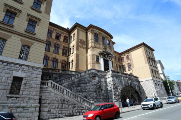 Rijeka: Zgrada upanijskog suda u Rijeci Rijeka: Zgrada upanijskog suda u Rijeci