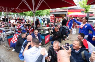 Berlin: Počelo navijačko ludilo pored Fan zone blizu Brandenburških vrata