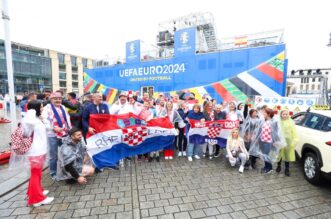 Berlin: Počelo navijačko ludilo pored Fan zone blizu Brandenburških vrata