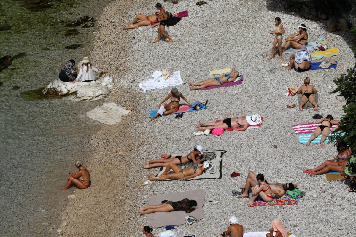 Rijeka: Kupa?i na gradskoj plai Sabli?evo