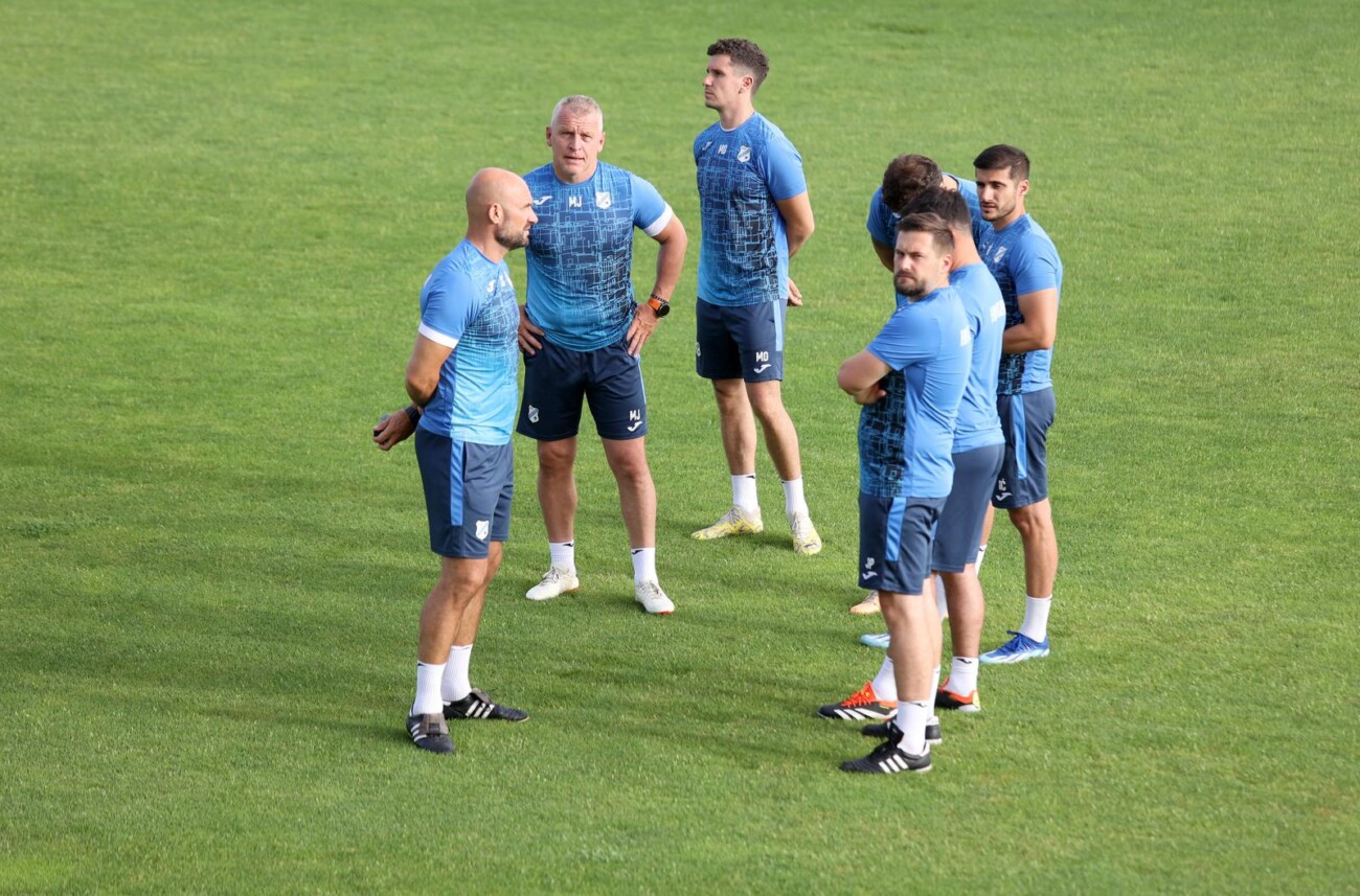 Nogometaši Rijeke počeli s pripremama za slijedeću sezonu Nogometaši Rijeke počeli s pripremama za slijedeću sezonu