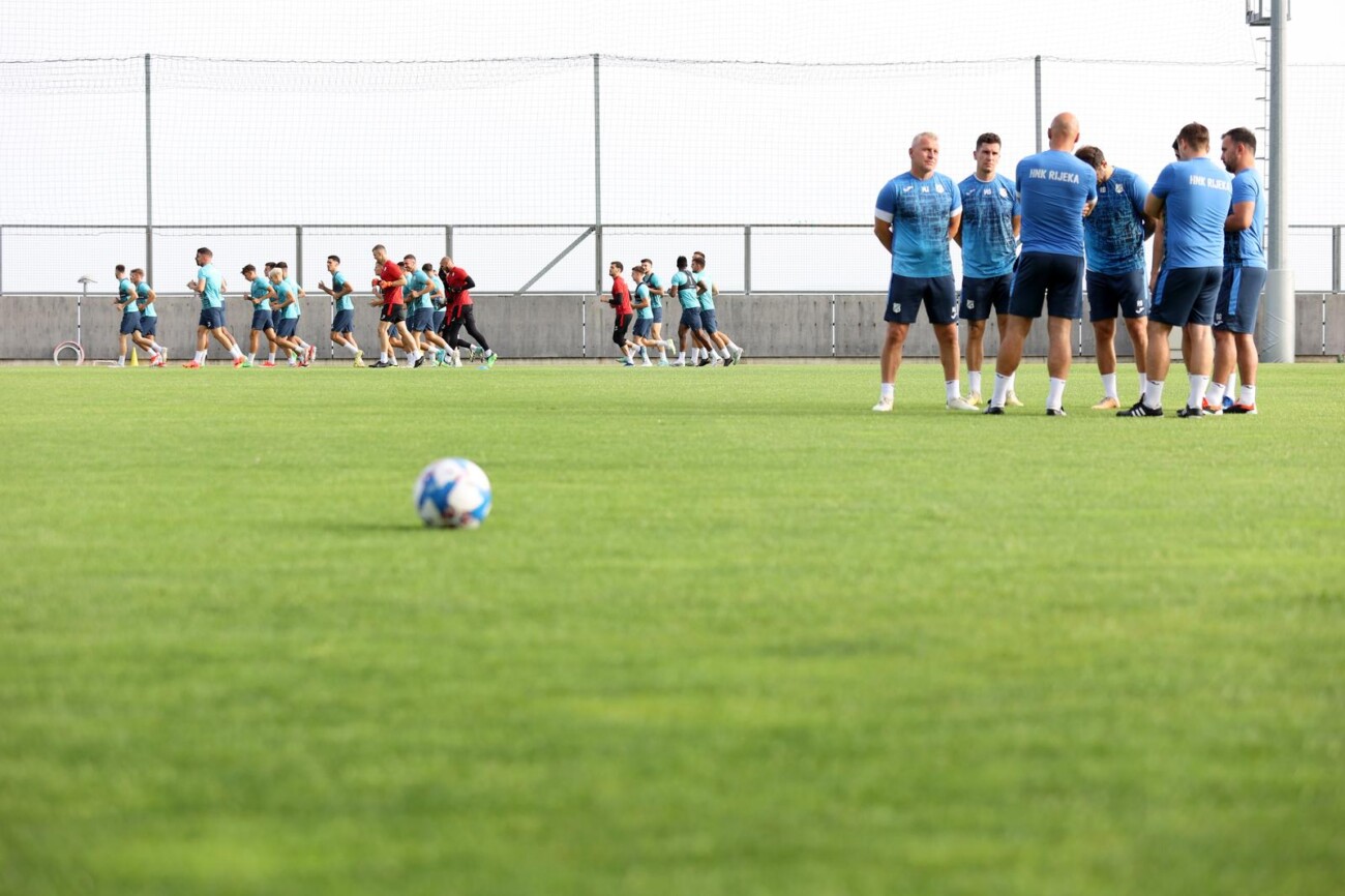 Nogometaši Rijeke počeli s pripremama za slijedeću sezonu Nogometaši Rijeke počeli s pripremama za slijedeću sezonu