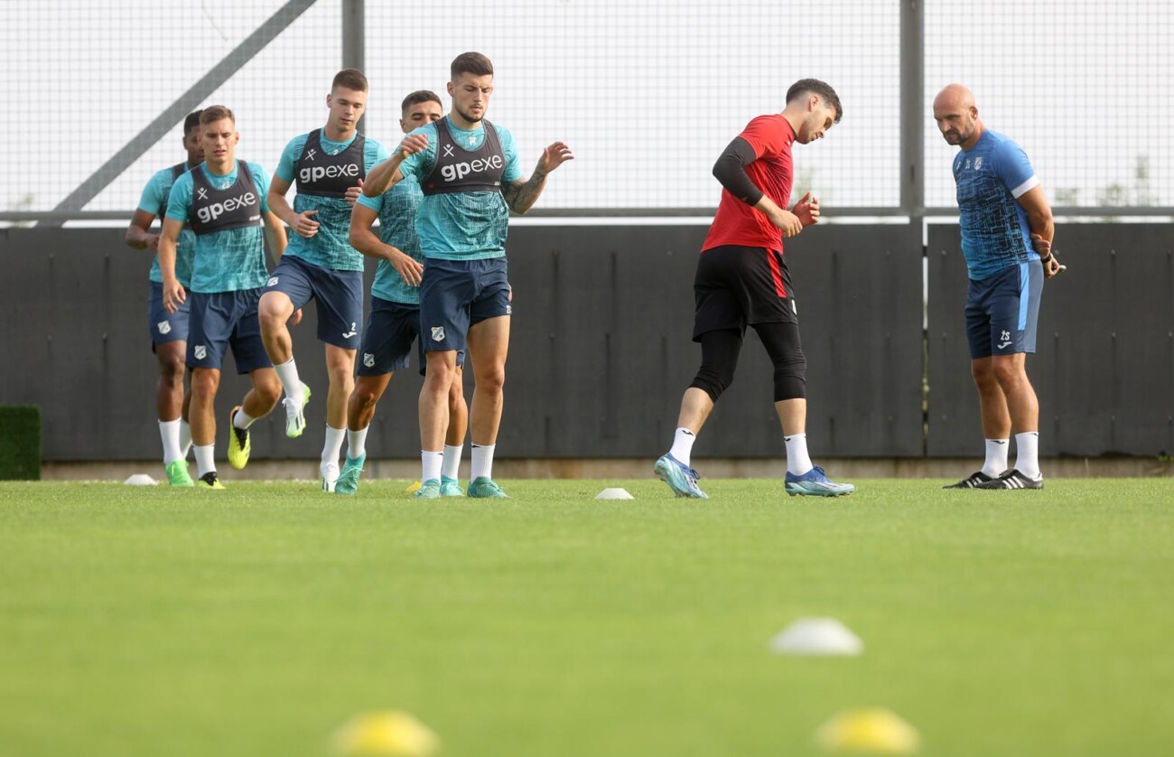 Nogometaši Rijeke počeli s pripremama za slijedeću sezonu Nogometaši Rijeke počeli s pripremama za slijedeću sezonu