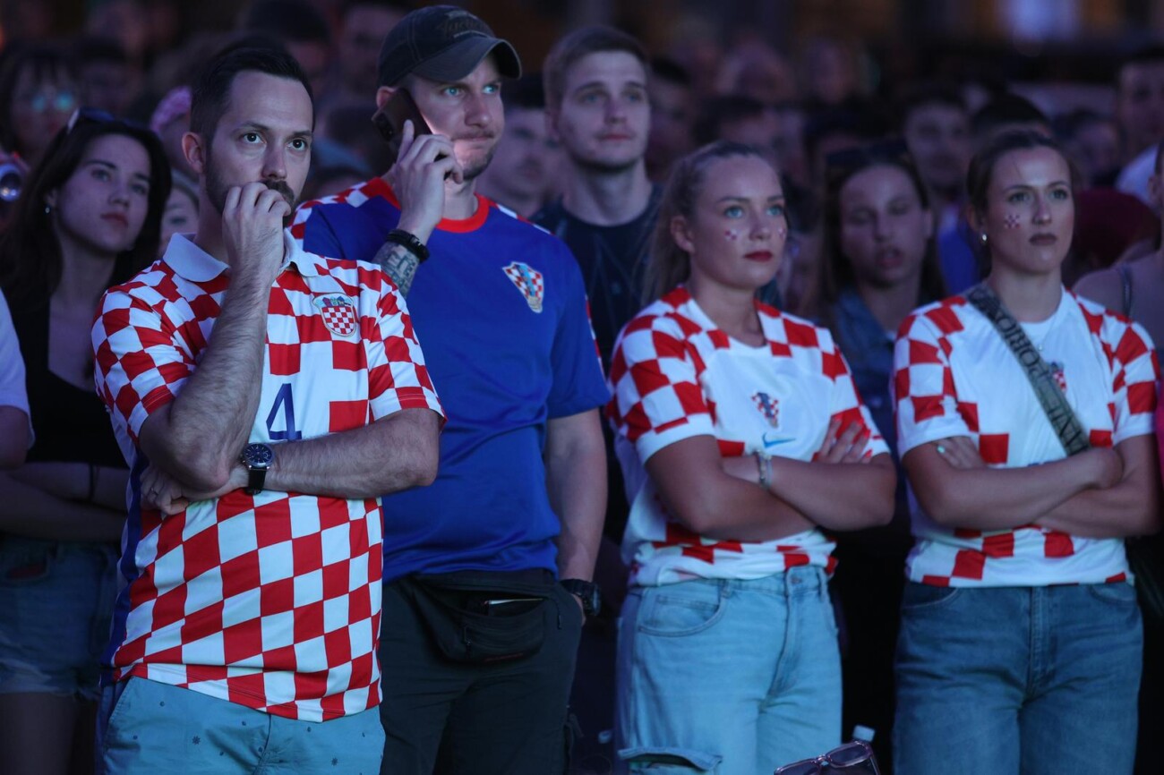 Rijeka: Navijači prate nogometnu utakmicu između Hrvatske i Italije Rijeka: Navijači prate nogometnu utakmicu između Hrvatske i Italije