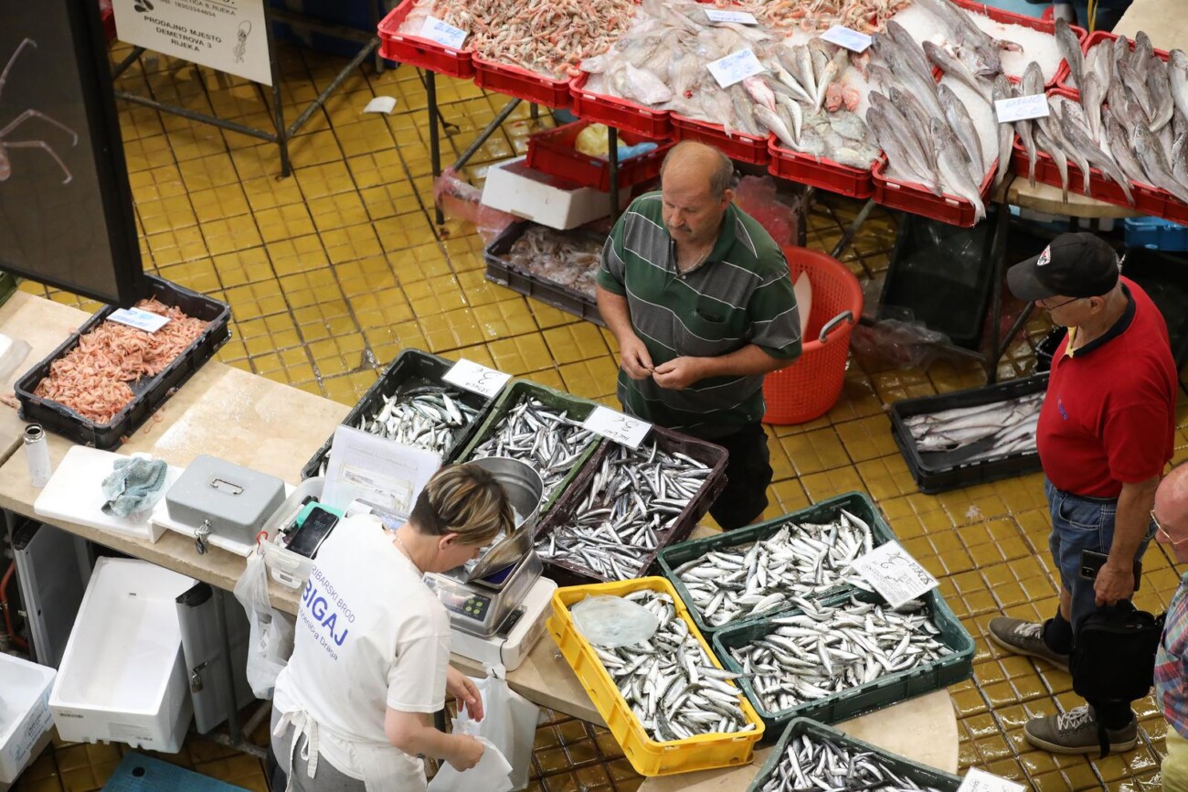 Rijeka: Bogata ponuda ribe na rije?koj ribarnici