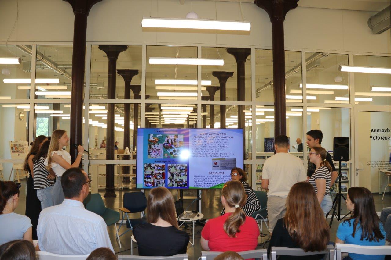 Predstavljanje-aktivnosti-programa-Moja-Rijeka-i-Građanski-odgoj-i-obrazovanje-11 Predstavljanje-aktivnosti-programa-Moja-Rijeka-i-Građanski-odgoj-i-obrazovanje-11