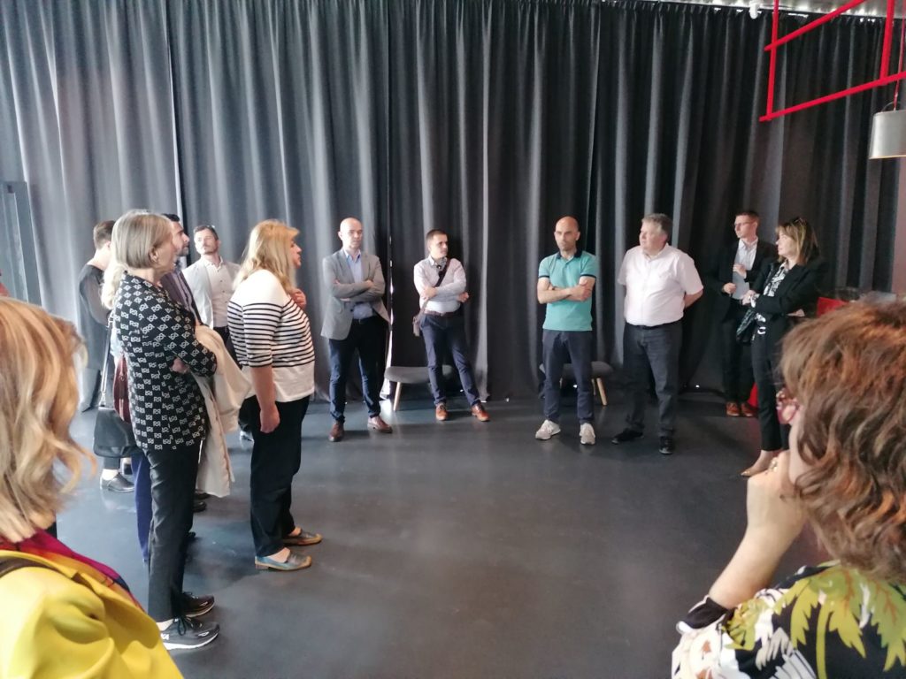 pgz posjet kuci halubajskega zvoncara (7) pgz posjet kuci halubajskega zvoncara (7)