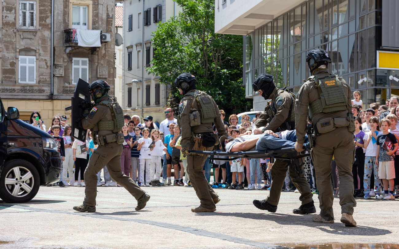 postani -Policajac-policajka– Dan otvorenih vrata-20