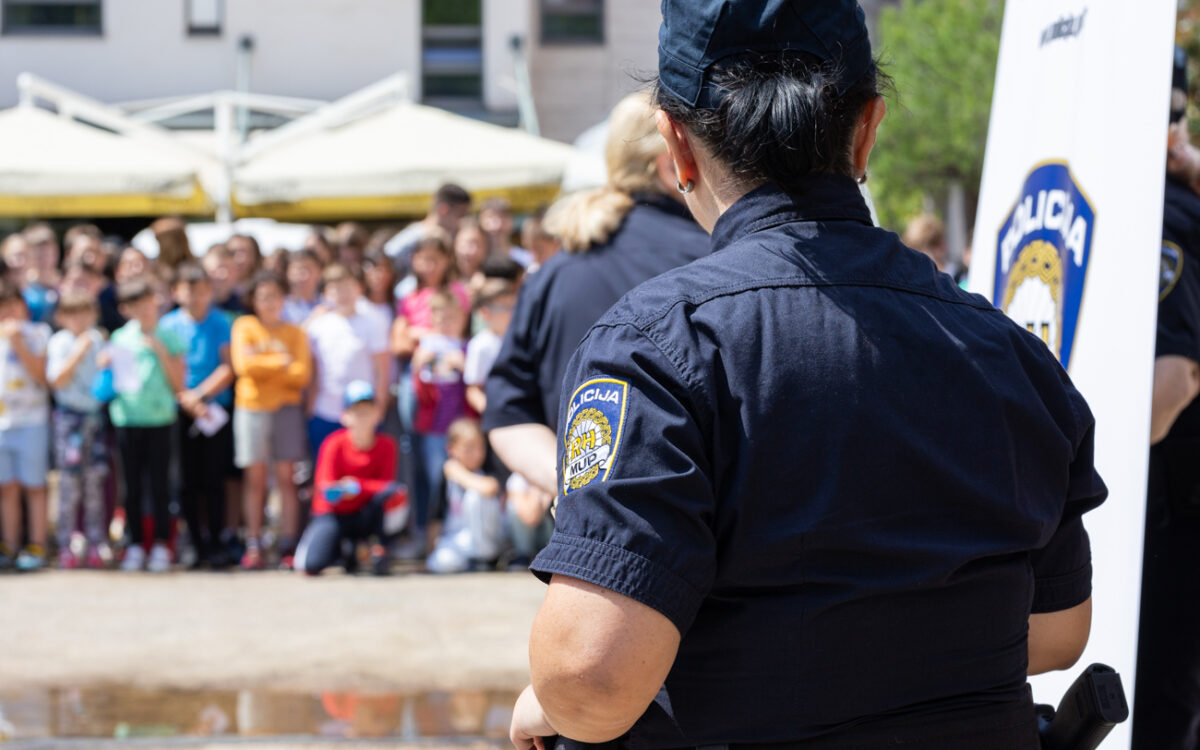 postani -Policajac-policajka-- Dan otvorenih vrata-23