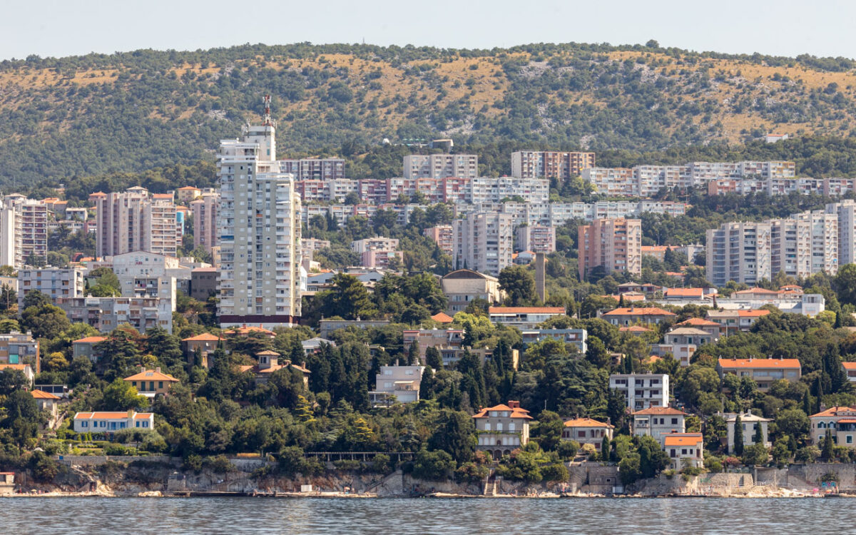 Ilustrativna Rijeka Pećine-10