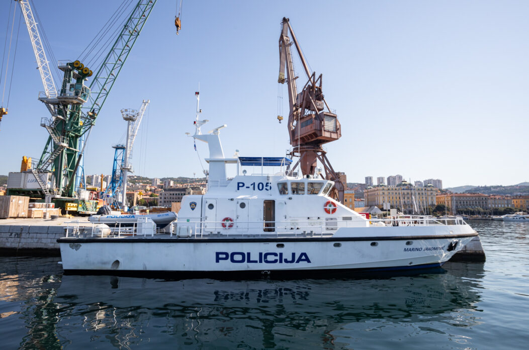 Ilustrativna luka pomorska policija-39