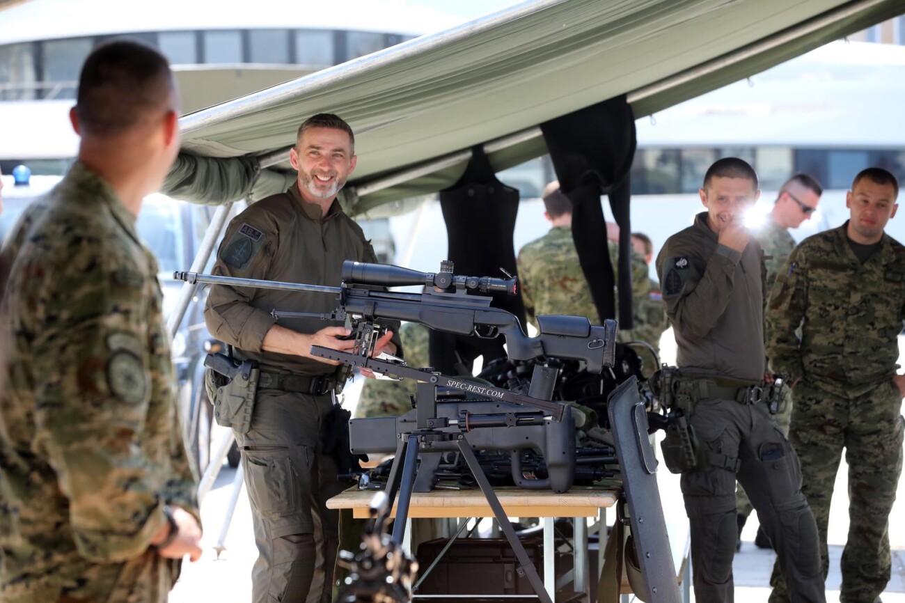 Rijeka: Pripadnici MORH-a na Gatu Karoline rije?ke Rijeka: Pripadnici MORH-a na Gatu Karoline rije?ke