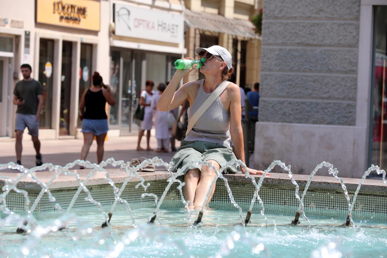 Rijeka: Građani se rashlađuju na razne načine