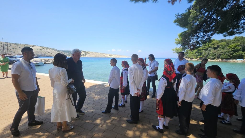 lopar baska linija pgž (3) lopar baska linija pgž (3)