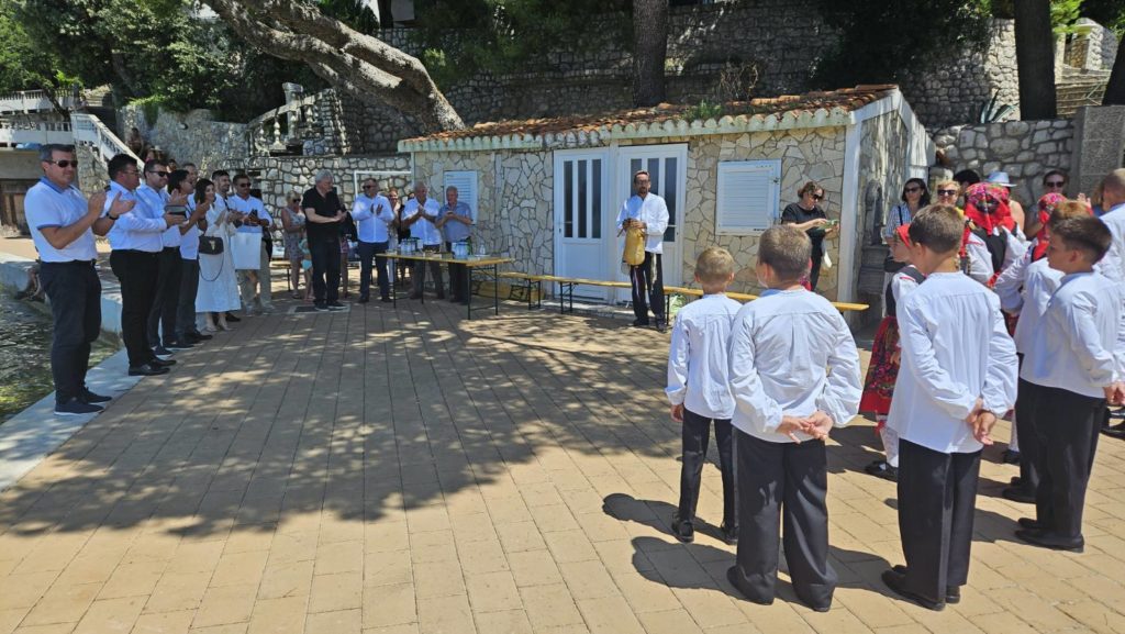 lopar baska linija pgž (4) lopar baska linija pgž (4)