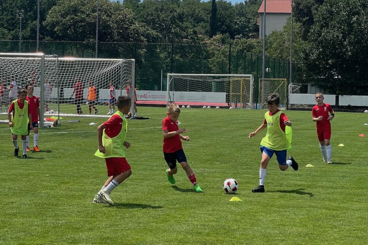 nk pomorac liverpool kamp nogomet djeca (4)